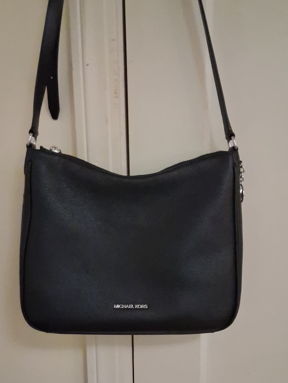 Michael Kors Black and White Signature Zip-Top Crossbody. Used once.